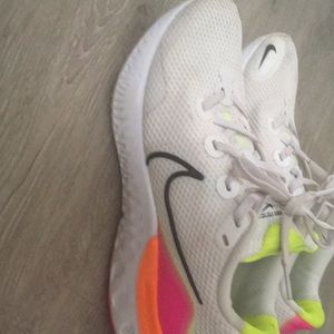 Nike Renew Run